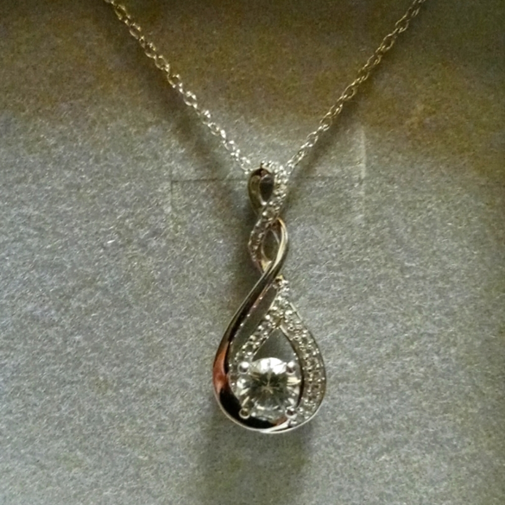 1/2 Cwt diamond pendant white gold necklace